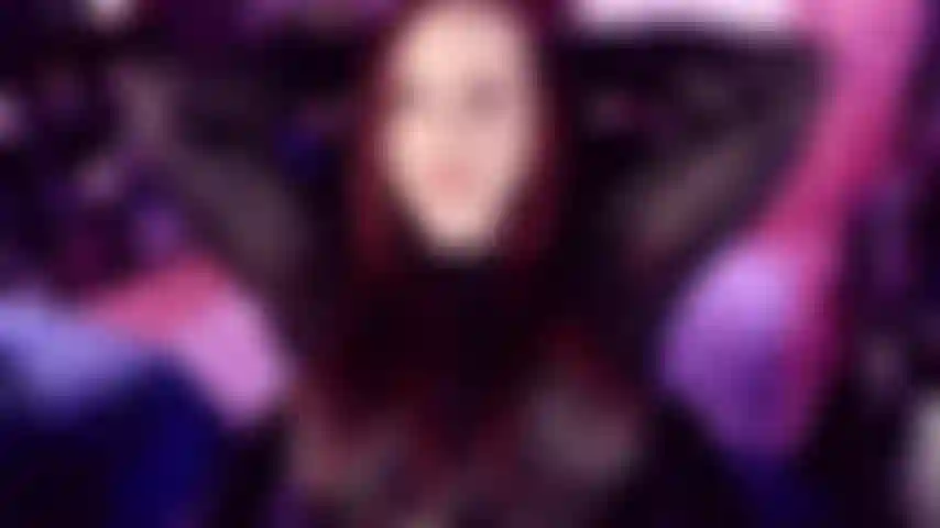 Madrastra súcubo 3: una súcubo ha escuchado tu anhelo por la persona que más deseas pero no puedes tener, y busca satisfacer tus deseos, así como los suyos. Siempre has deseado que tu sexy madrastra te seduzca y te la chupe, y así lo hace. Pero ¿a qué precio?