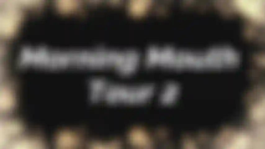 Recorrido por la boca de la mañana 2: un recorrido por mi boca con todos sus antiguos empastes plateados antes de cepillarme los dientes o maquillarme. Nos acercamos para examinar mis dientes naturales y torcidos. Ves labios, lengua, úvula y garganta con el mayor detalle posible.