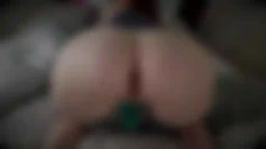 Punto de vista perrito follando mechas.