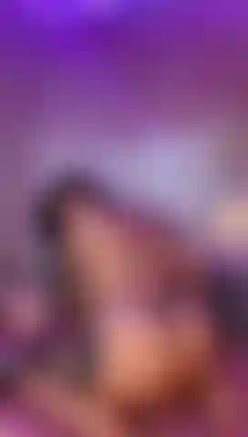 Déjame montar tu polla, siente mi humedad.