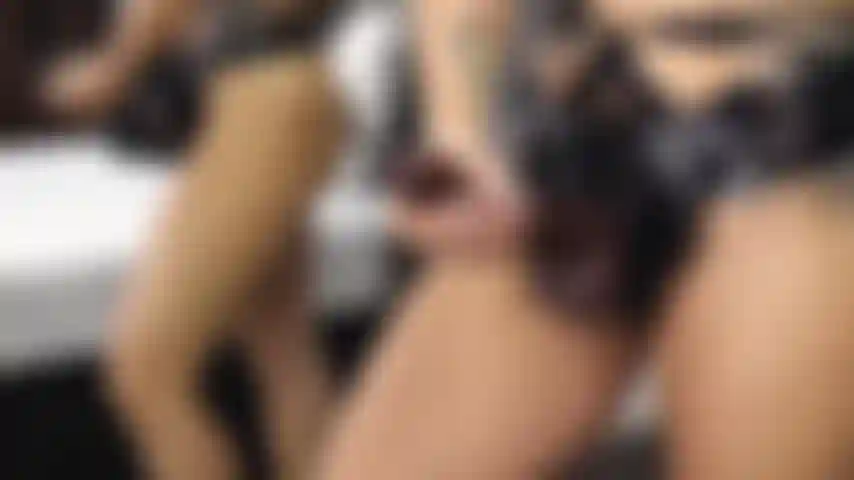 Te penetro con mi arnés.