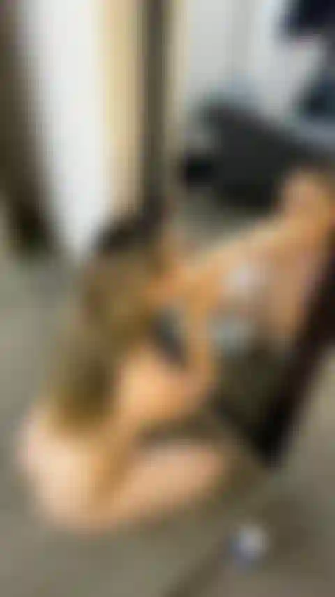 Cremosa de garganta profunda.