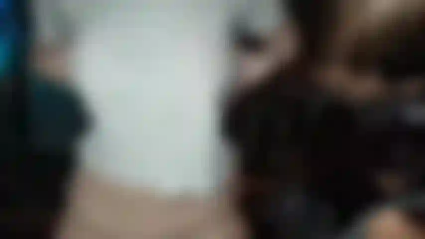 Camisetas empapadas de tetas naturales.