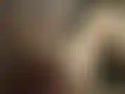 Traviesa juego con utensilios de cocina.