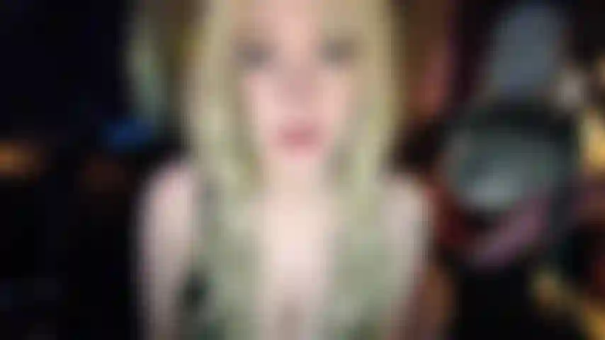 Juego de rol engañoso.