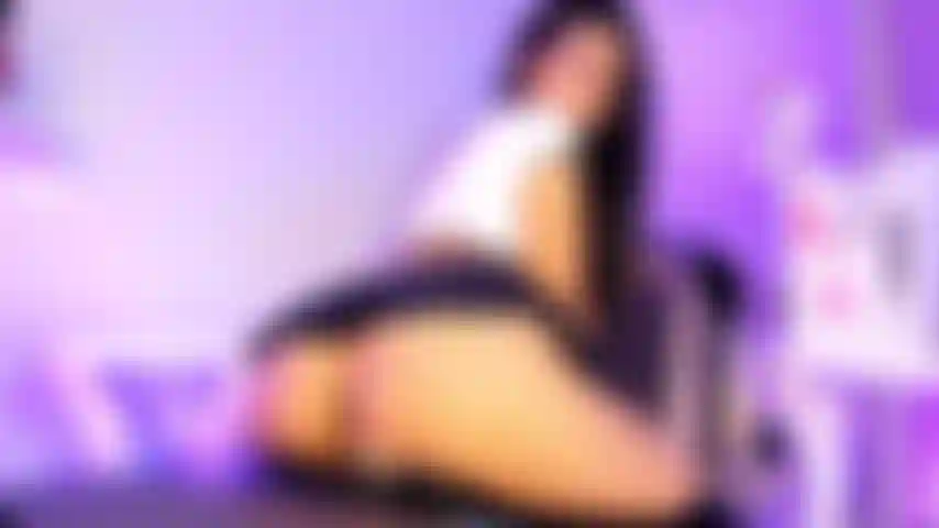 Montando tu gran polla por detrás, apretado coño mojado para ti...