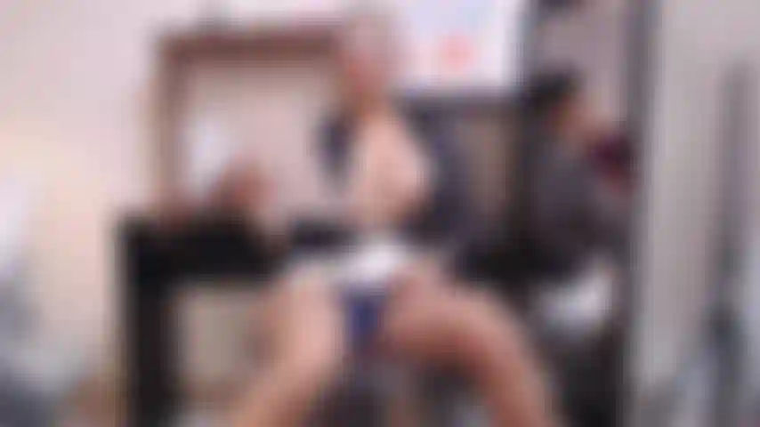 Tu secretaria traviesa te folla duro.