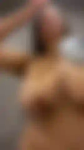 Me ducho en el gimnasio.