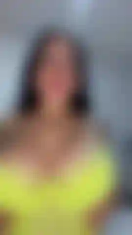 Un juego de tetas enormes.