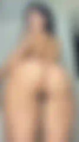 Provocándote con mi botín aceitado!