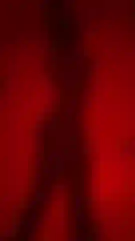 The red lights and my sensual dance hypnotize you. Come see my leftovers and my best moves. 🔥