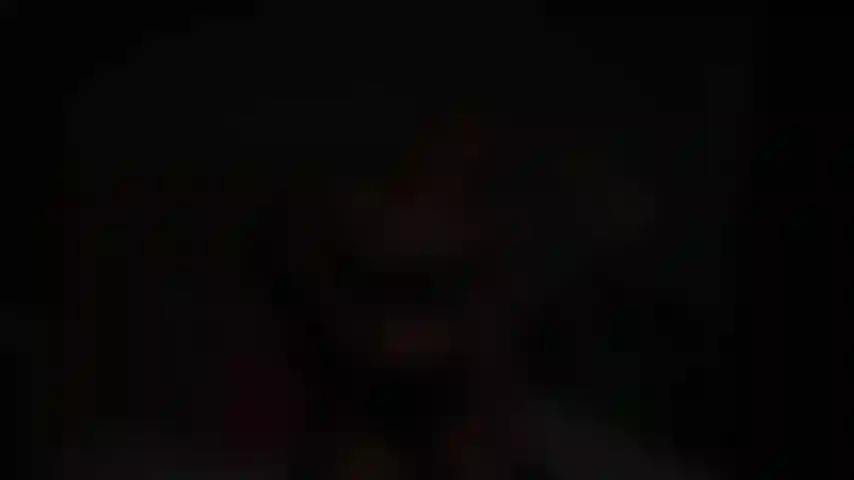 Sexy y rubia diosa felisha.