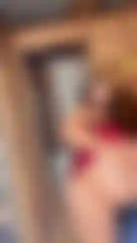 strip dance, showing my pussy and my tits