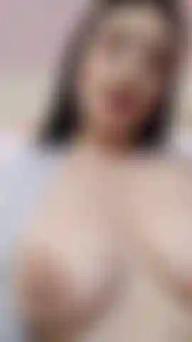 Play with my nipples and make them hard 🥵