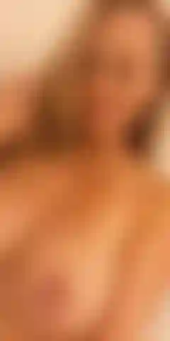 La follada de ducha de anita dark.