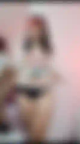 Un striptease y algo más...