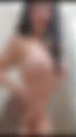 Ven a ducharte conmigo y luego fóllame hasta que no pueda caminar.