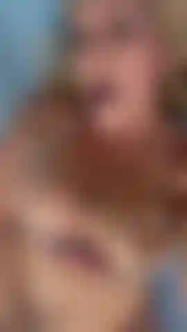 Explora mi cuerpo en cámara lenta.