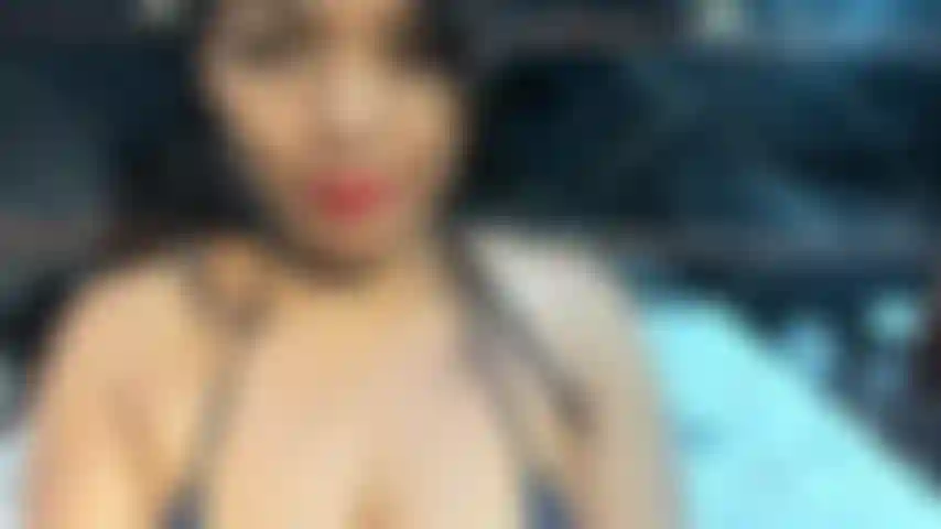 Estoy lista para que me folles muy fuerte ahora.