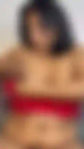 Me gusta usar mis pinzas para pezones.