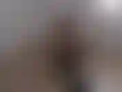 En cuero? Antonio juega con su polla dura y peluda, y frota su cuerpo peludo mientras está en un banco de gimnasio y se frota una buena carga, usando un arnés de cuero.