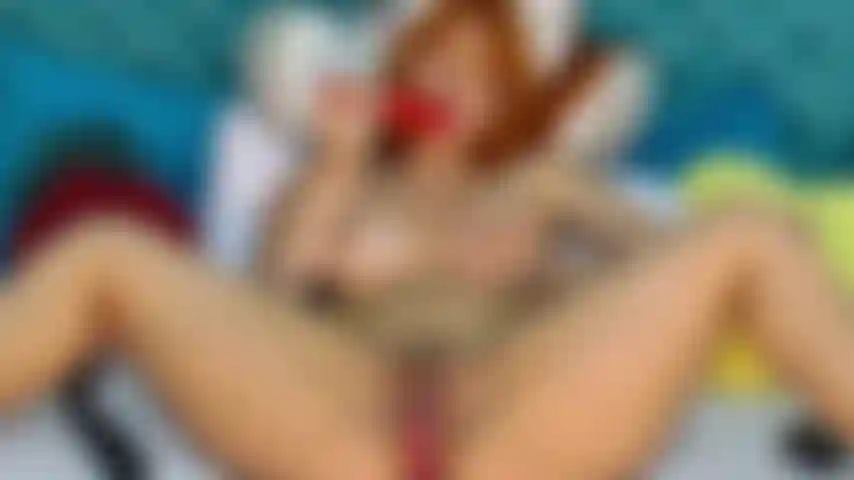 Me encanta cuando me estoy dando placer y tú me estás mirando y saboreando cómo te pones duro.