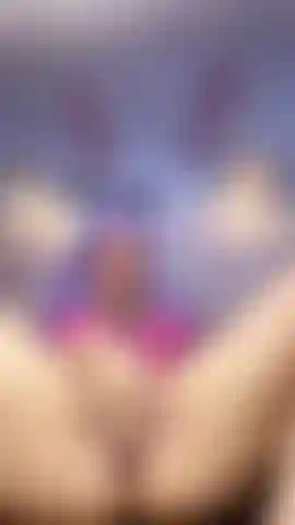 Quiero follarte mi coño mojado para ti.