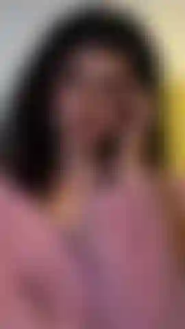 Chupando, mirando fijamente, poniéndome cada vez más caliente #curly #curlygirl #robe #glasses #sucking #latina #cute #sexy #hot #tits #boobs #wetpussy #wetcunt #wetvagina #pussy #cunt.
