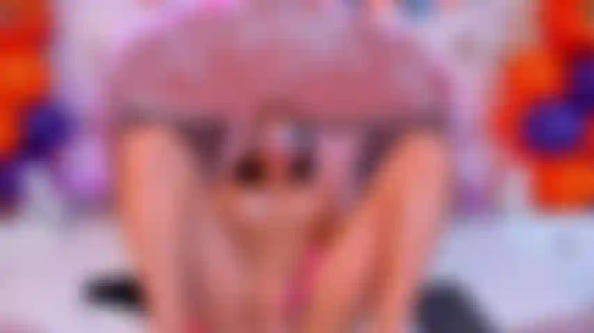 Mi vibrador y mi coño son uno.