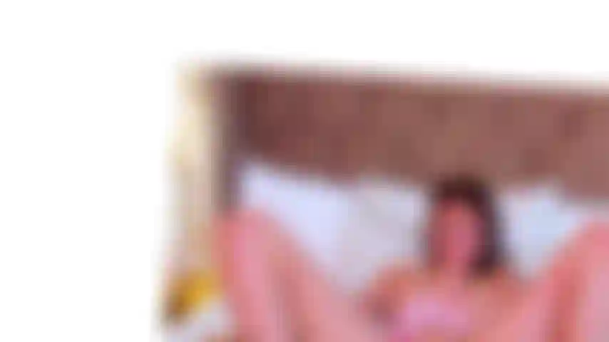 Mi coño arde mientras te la chupo.