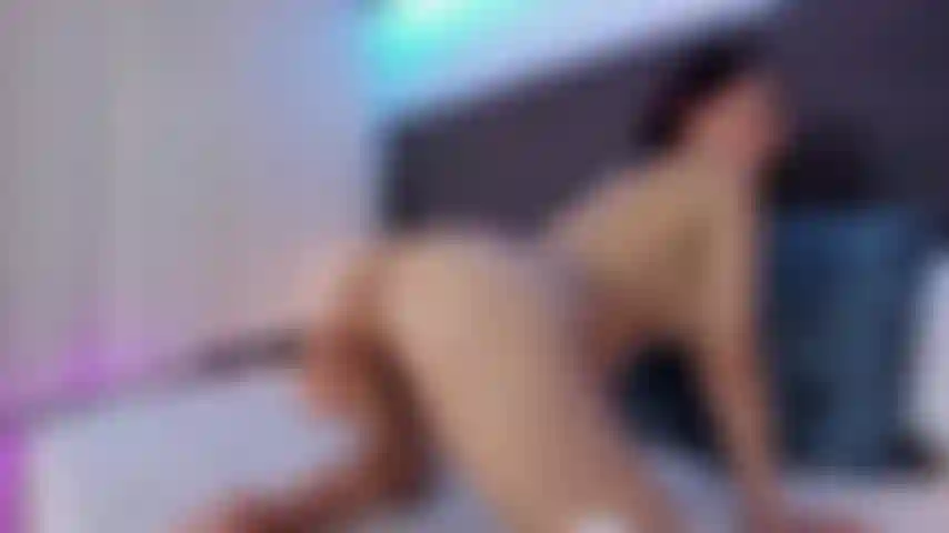 Perrita y máquina de follar.