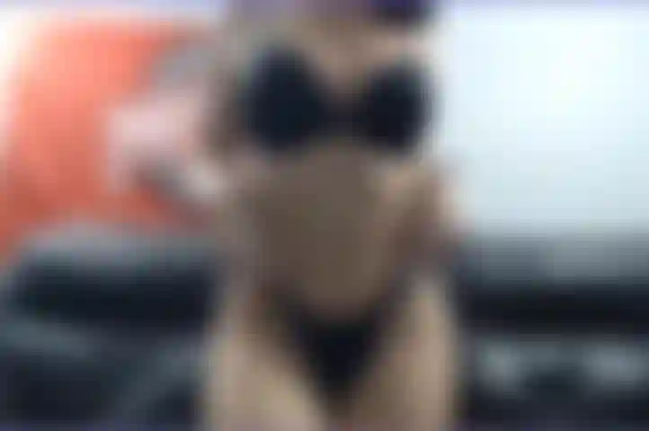 Amas mi culo?!? Este video está lleno de twerking, cabalgando, perrito y follando mi coño con mi consolador! Además de un buen orgasmo duro al final.