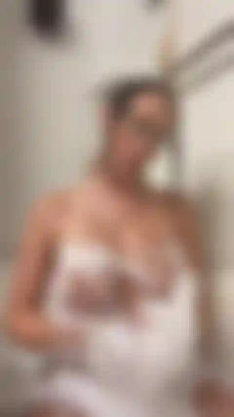 Ven a tomar un baño de burbujas conmigo.