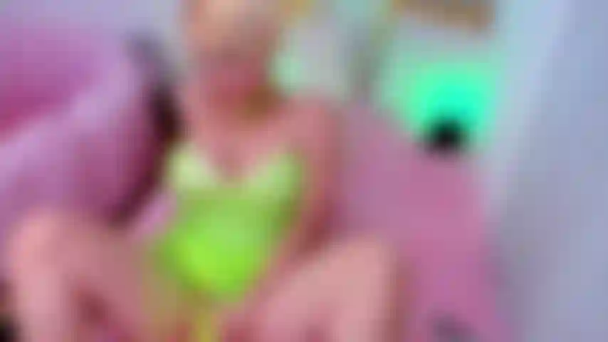 Cosplay de campanita, consolador chorros de garganta profunda.