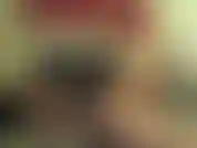 Un consolador de vidrio embistió mi húmedo y sabroso coño.