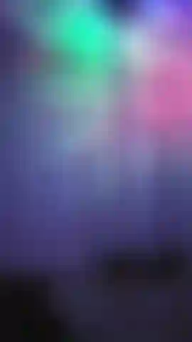 Divirtiéndome en el poste.