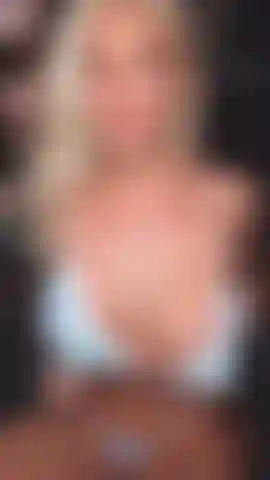 Vista previa: me amas follando y abriendo mi cuerpo rosado en forma de coño.