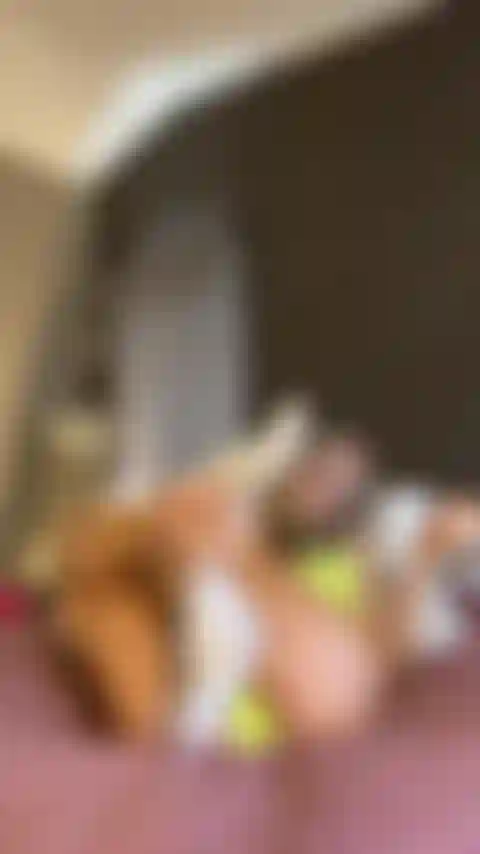 Para mis fanáticos amantes de los pies y fetichistas.