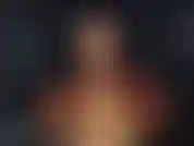 Mis grandes y hermosas tetas hacen que todos los días se sientan como navidad. Espero que muestres tu aprecio. Quiero regalos! Incluso te mostraré cómo mis tetas se ven bien en todo tipo de sujetadores y lencería. Mimate!