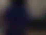 Chica fitness saltando.