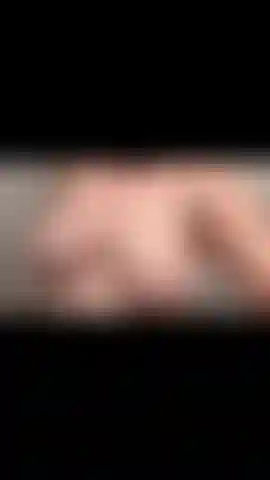 Mmmm….. Quieres ver cómo rebotan estas tetas, nene. ¡Todo para ti!