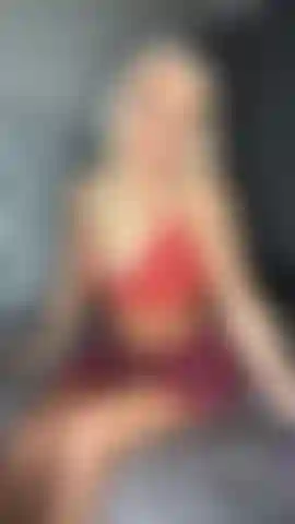 Cum watch my sexy ass, pussy and soles as I dirty talk you into oblivion!!! Jerk your cock whilst I bend over, guaranteed to make you explode!!!