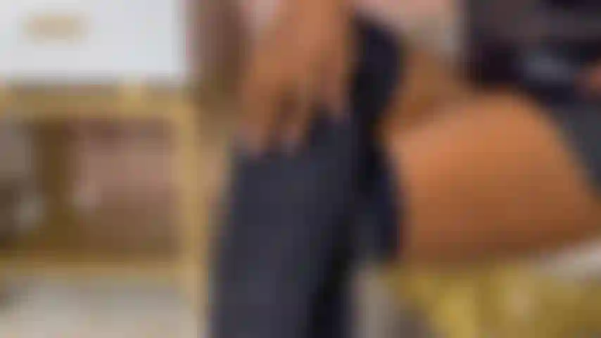 Get to know me and fall in love with me a little! my ebony skin waits for you and your caresses