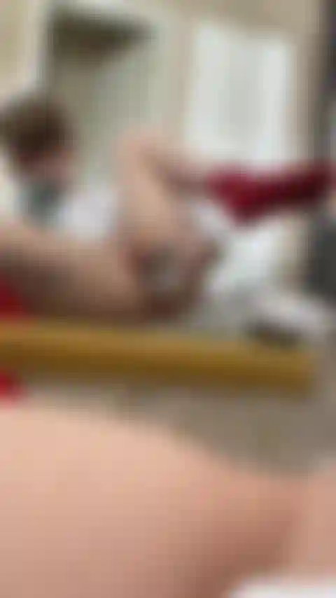 Consolador follándome en el espejo.