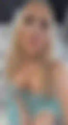 Hot  British MILF Barbi Bentley needs a good pounding on