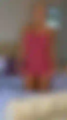 Mírame correrme sobre mi juguete favorito.