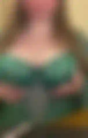 ¡Me encanta cómo se ven mis tetas con esto!