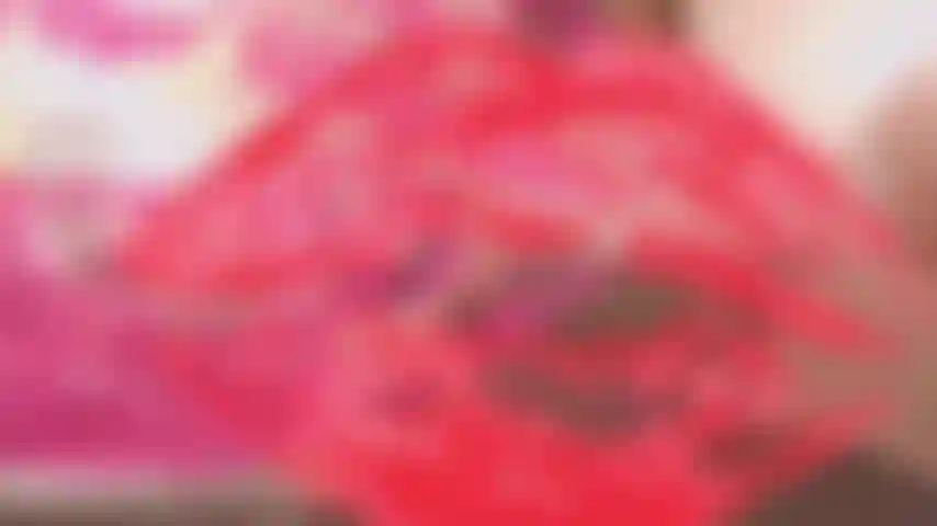 Joi: engaña con una dominadora.