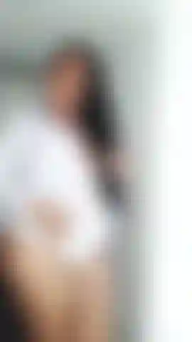 I'm your new one-of-a-kind girl, no one like me