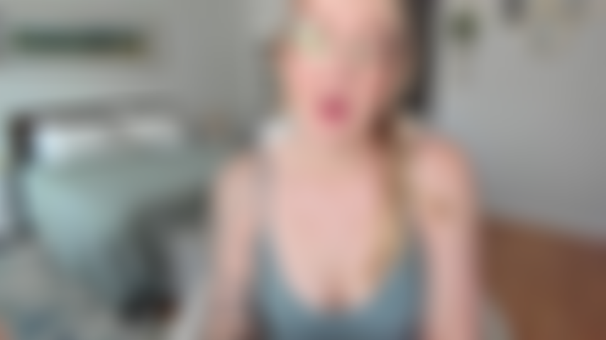 La mejor amiga de tu esposa te convence de que te cuelguen los cuernos.